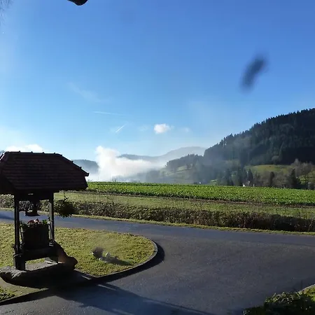 罗穆勒霍夫公寓 古塔赫